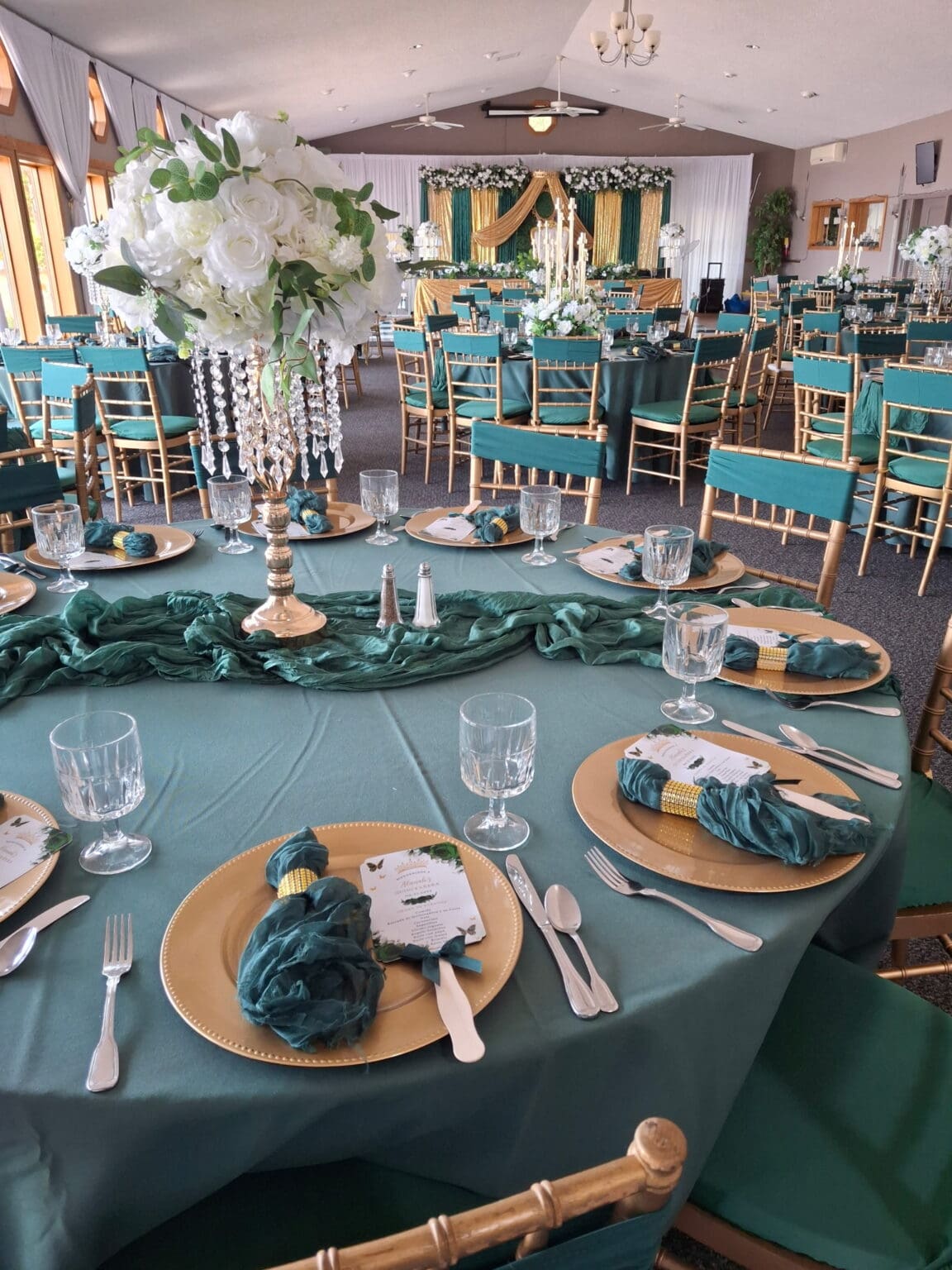 Quinceanera's at Parkway Banquets in Ingleside, IL.